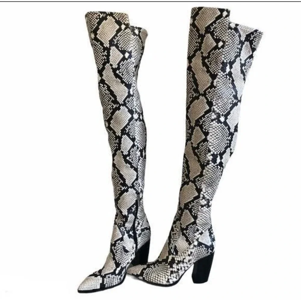 Vince Camuto vince camuto